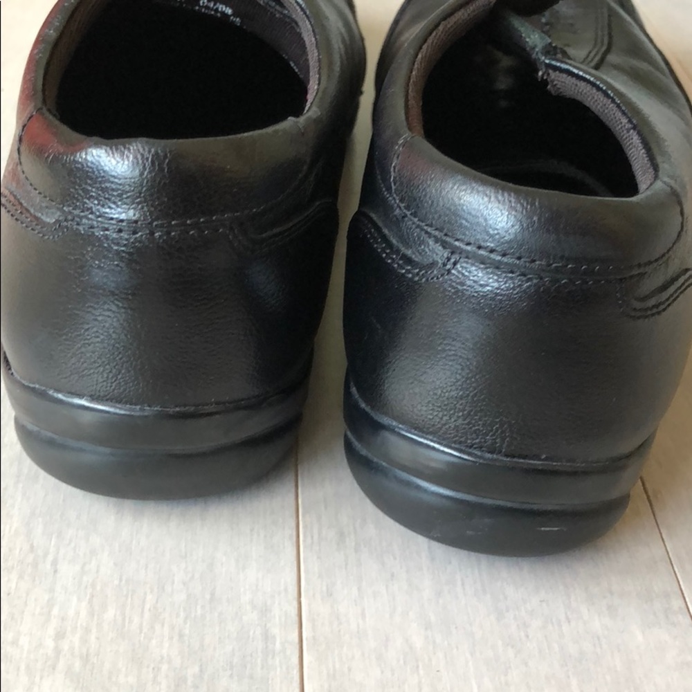 Men’s Banana Republic dress sneaker shoe, size 9.5 - Picture 4 of 6